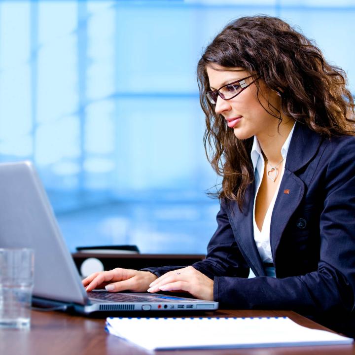 woman on laptop